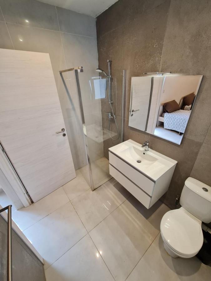 District Otel Victoria Dış mekan fotoğraf